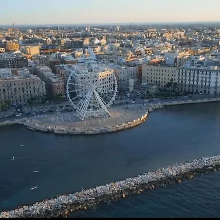 Alex Comfort House Lejlighed