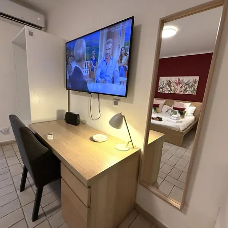 Alex Comfort House Lejlighed Bari